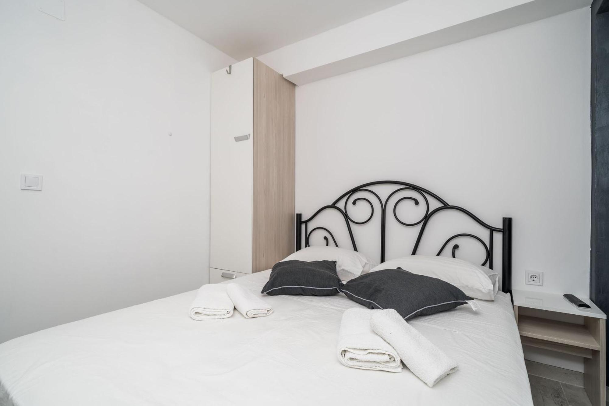 Mata Family Apartments Molunat Quarto foto
