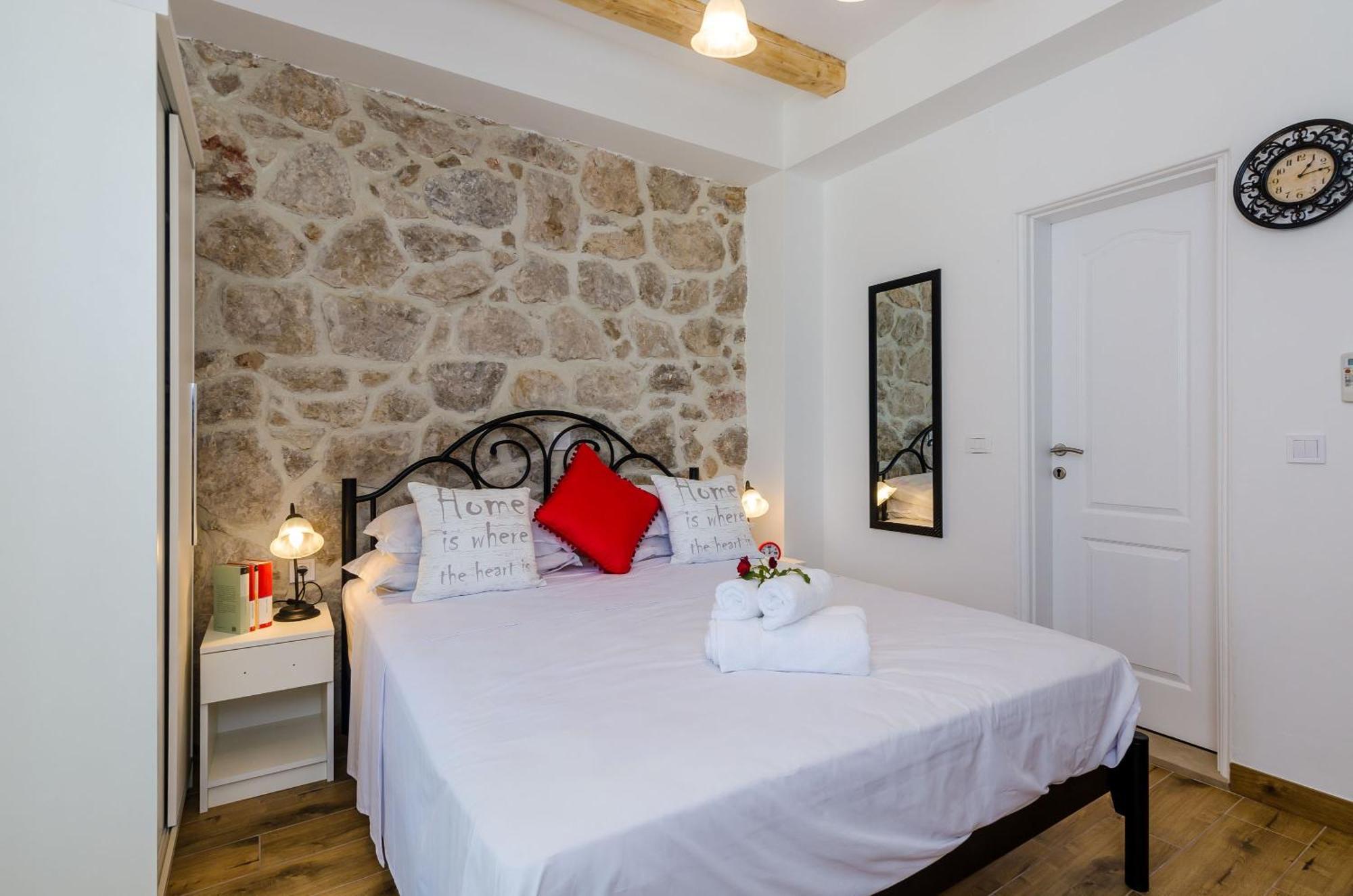 Mata Family Apartments Molunat Quarto foto